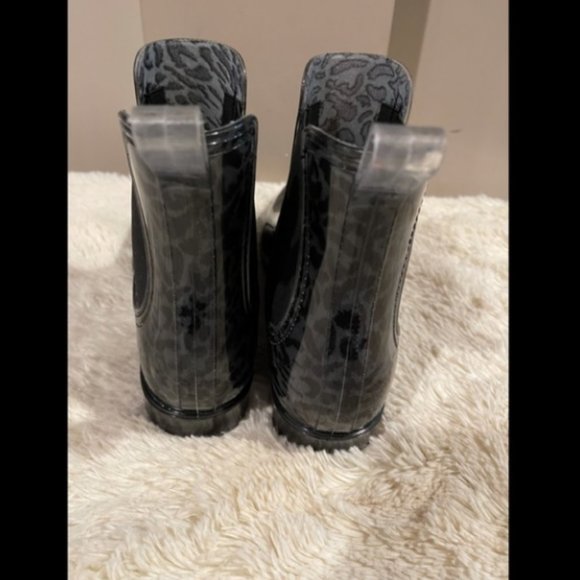 INC International Concept Black Raelynn Ankle Rainboots - 10 - Picture 6 of 7